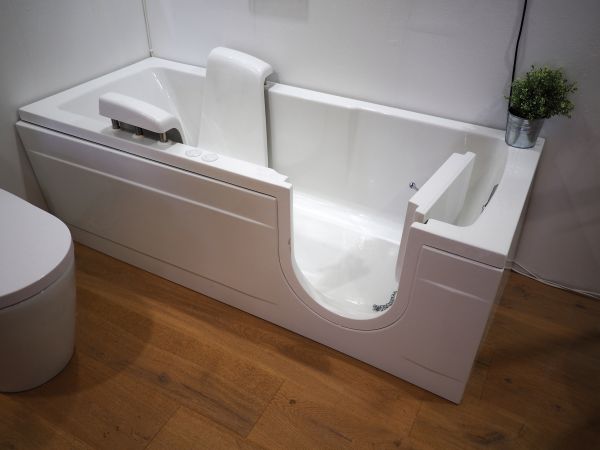Cost of Walk In Tub Repair in Burlington