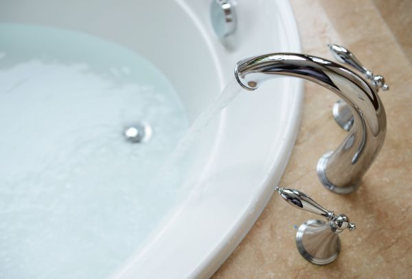 Cost of Tub Faucet Replacement in Burlington